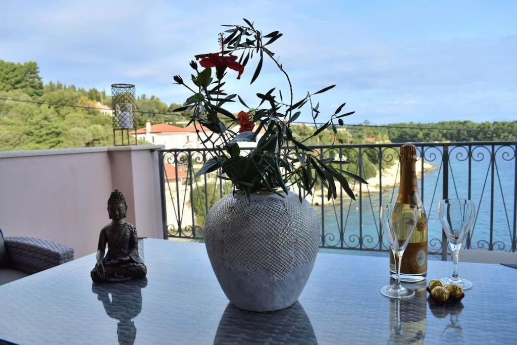 Paradise House Apart3, 5Min Walking Distance To Fiskardo Center المظهر الخارجي الصورة