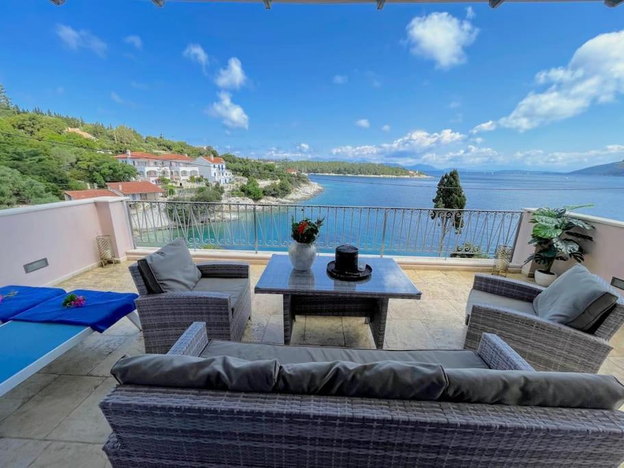Paradise House Apart3, 5Min Walking Distance To Fiskardo Center المظهر الخارجي الصورة
